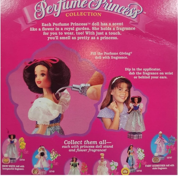 v i n t a g e ::
 Perfume Princess Snow White Doll 1994 - Picture 4 of 4